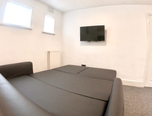 Apartment 8 - sofa bed